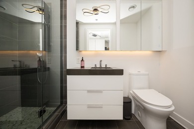 Stunning 1-bedroom, 1-bathroom condo located in the prestigious - photo 11