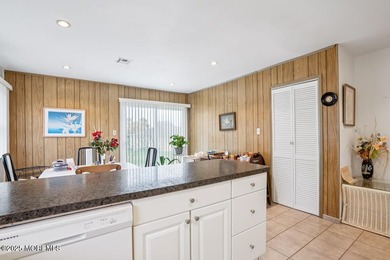 Welcome to 18 San Salvador Street, a well-maintained - photo 11