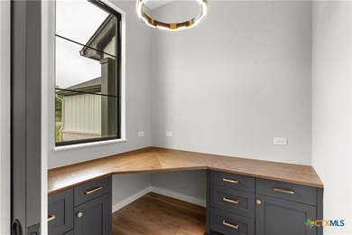 EXQUISITE NEW CONSTRUCTION BY KCE HOMES IN STONE LAKE TRAILS! - photo 3