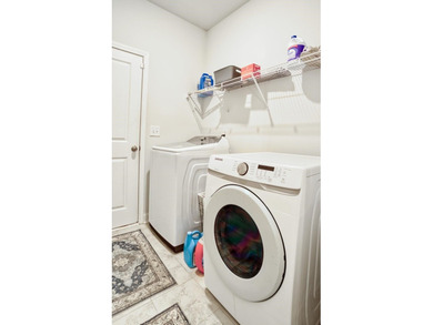 Don't miss this opportunity to own a beautiful 3 bedroom, 2