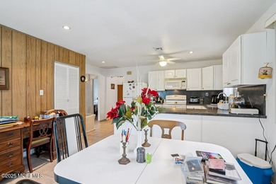 Welcome to 18 San Salvador Street, a well-maintained - photo 14