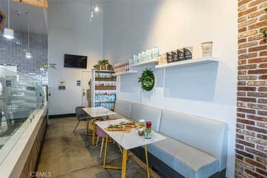 An amazing opportunity to own Whip x Banh Mi, a popular Modern - photo 14