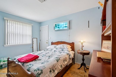 Welcome to 18 San Salvador Street, a well-maintained - photo 18