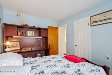 Welcome to 18 San Salvador Street, a well-maintained - photo 20