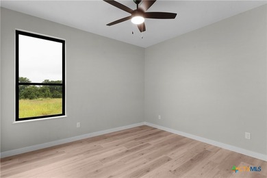 EXQUISITE NEW CONSTRUCTION BY KCE HOMES IN STONE LAKE TRAILS! - photo 10