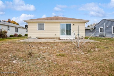 Welcome to 18 San Salvador Street, a well-maintained - photo 23