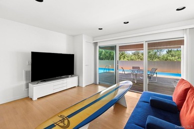 Set on an extraordinary 0.93-acre oceanfront parcel with 122 - photo 9