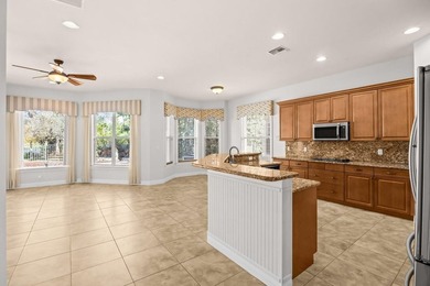 Welcome to your dream home in the prestigious Palm Cove Golf & - photo 9