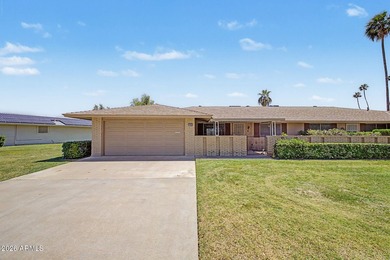 Come see this charming, move in ready 2BR/2BA patio home in the - photo 1