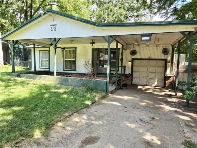 Lake Home For Sale in Gun Barrel City, Texas