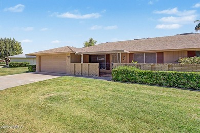 Come see this charming, move in ready 2BR/2BA patio home in the - photo 3