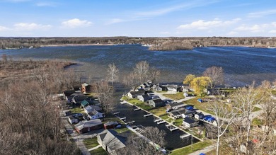 Welcome to effortless lake living on beautiful Big Barbee Lake - photo 8