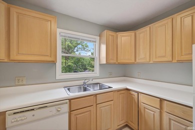 Enjoy easy living in this well maintained upper-level condo - photo 11