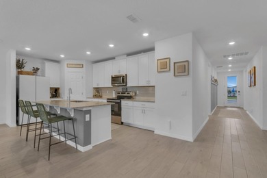Beautiful 2023-built home, move-in ready! This residence - photo 12