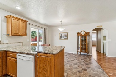 Welcome to this beautifully maintained 3-bedroom, 2-bath - photo 16
