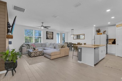 Beautiful 2023-built home, move-in ready! This residence - photo 16