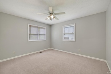 Enjoy easy living in this well maintained upper-level condo - photo 18