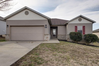 Lake Taneycomo Home For Sale in Merriam Woods Missouri