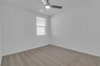 Beautiful 2023-built home, move-in ready! This residence - photo 24
