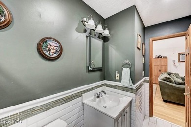 Rare opportunity in The Hideout! This 7 bedroom, 3 bath home is - photo 26