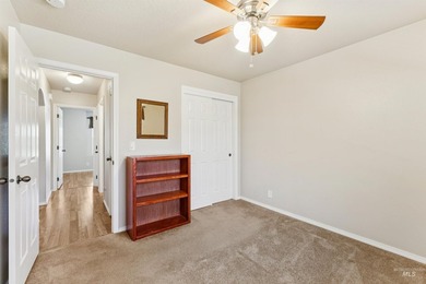 Welcome to this beautifully maintained 3-bedroom, 2-bath - photo 27