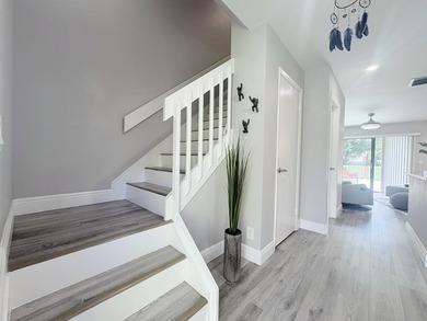 Welcome to this inviting 2-bedroom, 1.5-bath townhouse located - photo 27