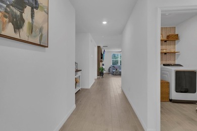 Beautiful 2023-built home, move-in ready! This residence - photo 28