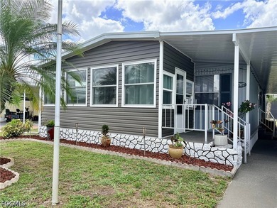 Well-maintained 2-bedroom, 2-bath manufactured home in desirable - photo 1