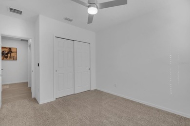 Beautiful 2023-built home, move-in ready! This residence - photo 33