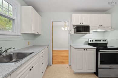 Welcome to this charming home in one of Halifax's most - photo 4