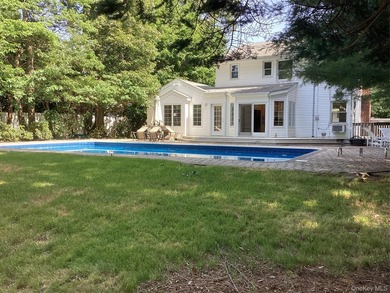 Come see this Move in Ready Colonial and call it your home! - photo 4