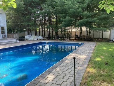 Come see this Move in Ready Colonial and call it your home! - photo 7