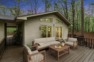 Tucked among the trees in the desirable Diamondhead community - photo 6