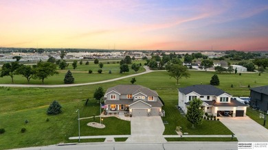 Nestled in a private lake community w/neighborhood beach just - photo 2