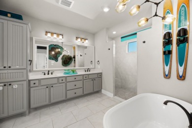 Waterfront Modern Farmhouse Gem - photo 29
