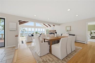 Tucked away on a quiet cul-de-sac, this exceptional waterfront - photo 7