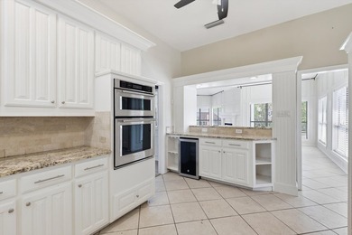 Tucked away in the prestigious waterfront enclave of Shorewood - photo 12