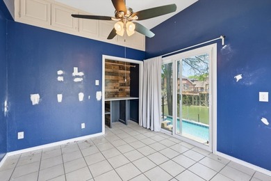 Tucked away in the prestigious waterfront enclave of Shorewood - photo 16