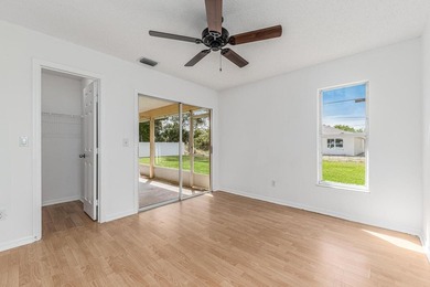 BRAND NEW METAL ROOF 2022! Spacious, well-maintained 3-bedroom - photo 17