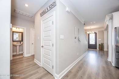 A gorgeous, well-maintained 3 bedroom, 2 1/2 bath home, plus a - photo 19