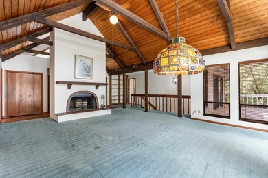 Lakefront Living in LakeBreeze! Thoughtfully designed 4-bedroom - photo 20