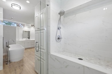 Tucked away in the prestigious waterfront enclave of Shorewood - photo 23