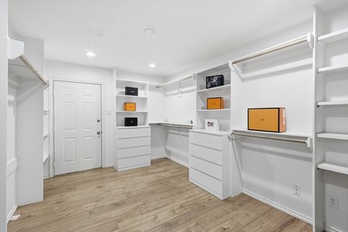 Tucked away in the prestigious waterfront enclave of Shorewood - photo 24
