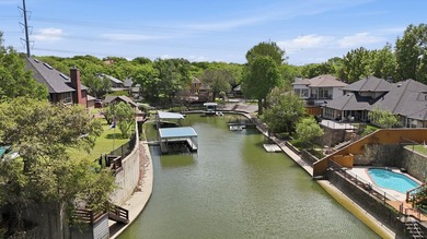 Tucked away in the prestigious waterfront enclave of Shorewood - photo 38