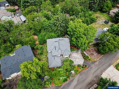 !IMPROVED PRICE! Nestled among the trees, this beautifully - photo 39