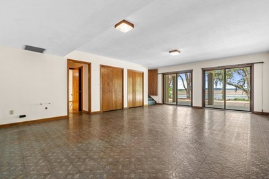 Lakefront Living in LakeBreeze! Thoughtfully designed 4-bedroom - photo 43