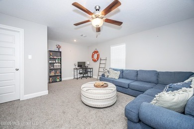 A gorgeous, well-maintained 3 bedroom, 2 1/2 bath home, plus a - photo 44