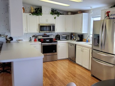 Beautiful Water View! Charming 2-Bed, 2-Bath Manufactured Home - photo 9