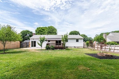 Location. Set on a quiet street in desirable Warwick Neck this - photo 7
