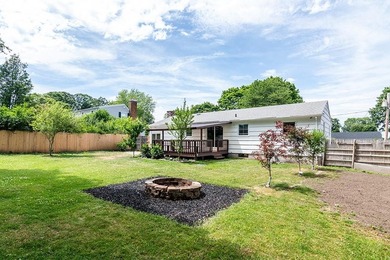 Location. Set on a quiet street in desirable Warwick Neck this - photo 8